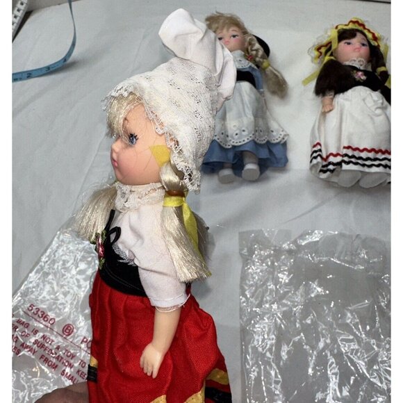 Dolls Around the World Native Costumes France Italy Poland Germany Holland Gifts - Picture 9 of 15